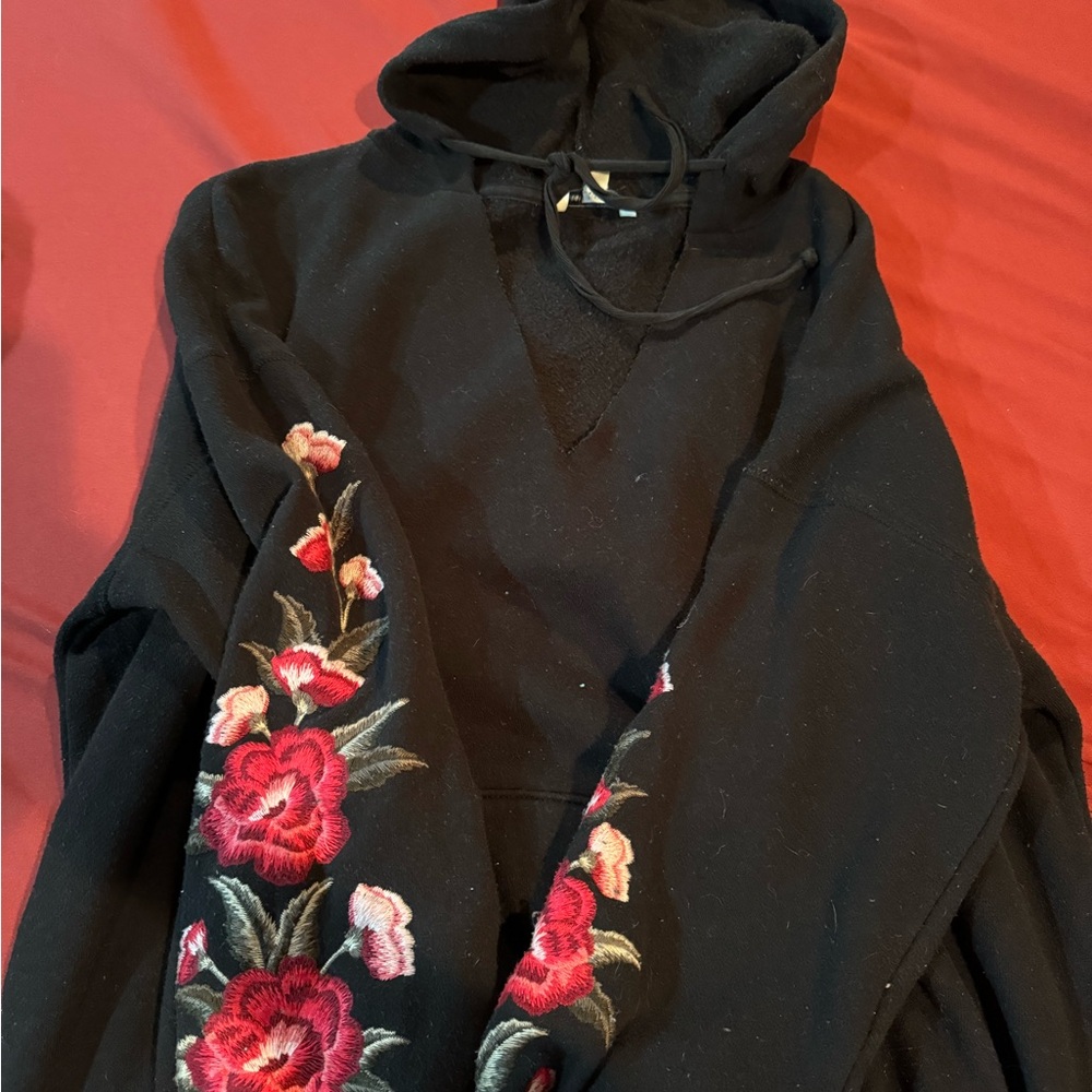 American Eagle women’s black hoodie size Small